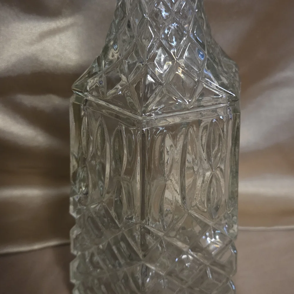 Vtg Libbey Cambridge Diamond Cut Clear Glass Decanter & Stopper 14